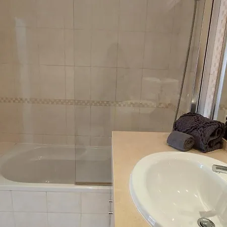 Lucia Albufeira * أولوز داغوا