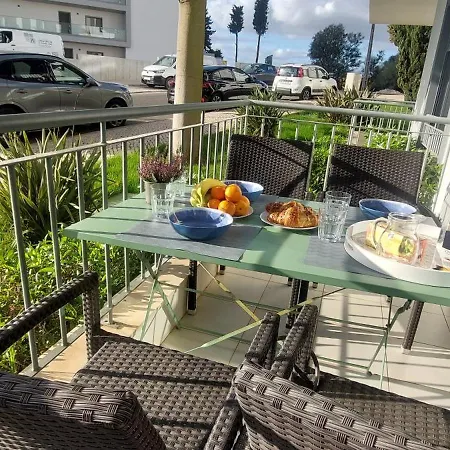 Lucia Albufeira Apartmán *
