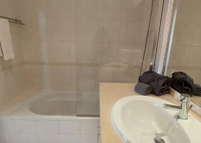 Lucia Albufeira * Olhos de Agua (Albufeira)